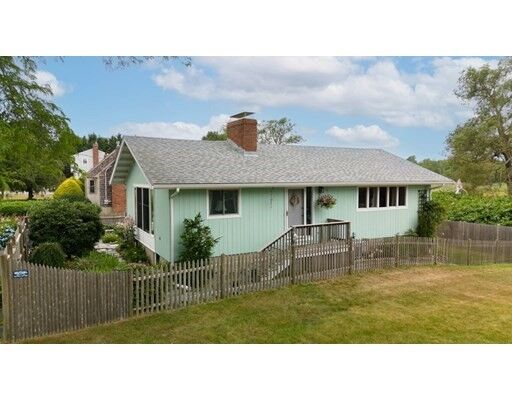 Property Photo: 8 Porter Road MA 02066