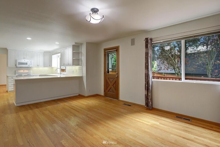 Property Photo:  16815 126th Avenue NE  WA 98072 