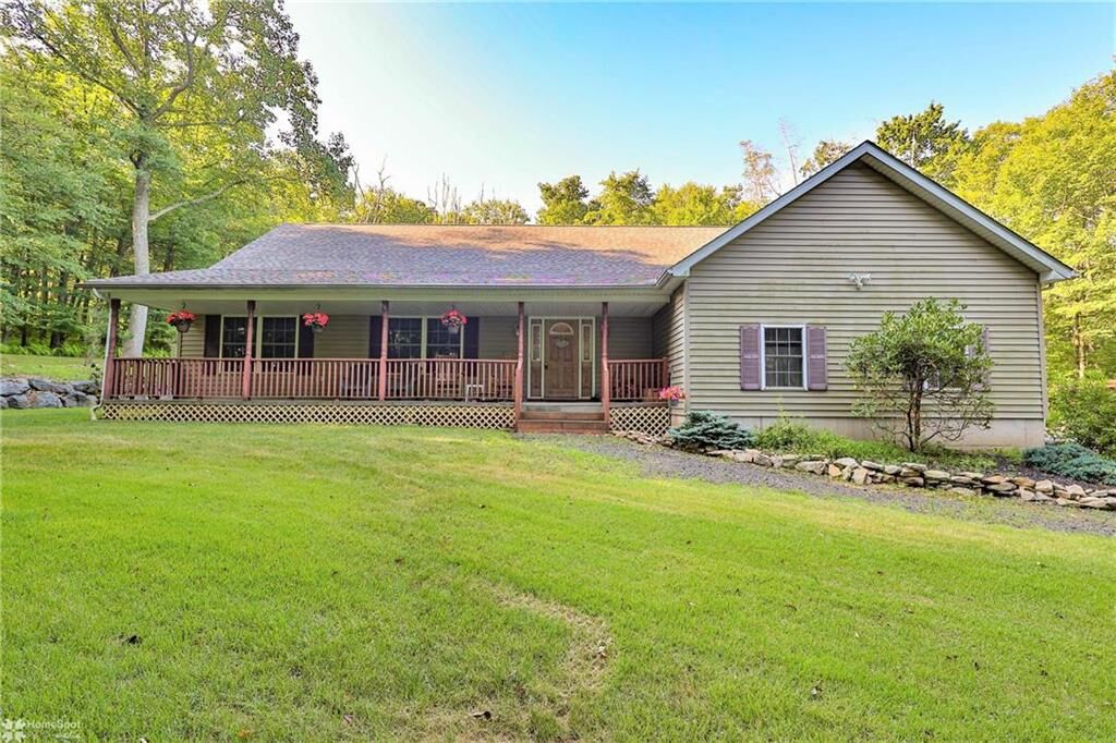 Property Photo:  3158 Mountain Road  PA 18353 