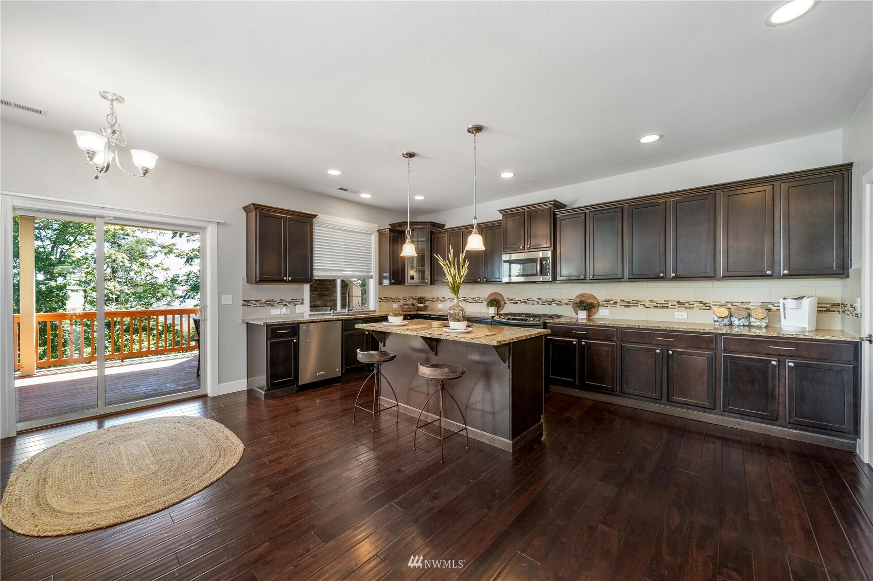 Property Photo: 4019 Highlands Boulevard WA 98372
