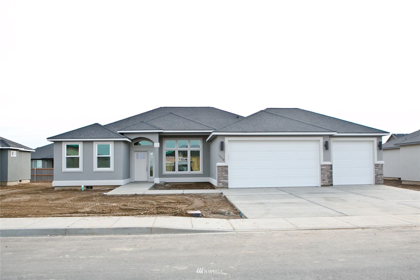 Property Photo:  1200 E Mt Baker Street  WA 99344 