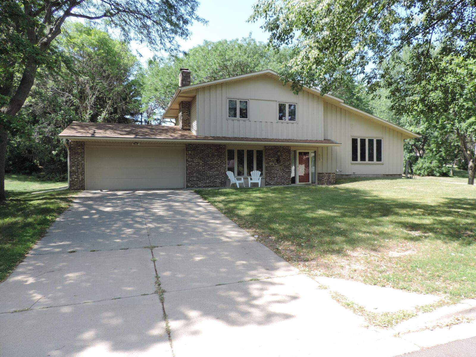Property Photo: 8500 Isle Avenue S MN 55016