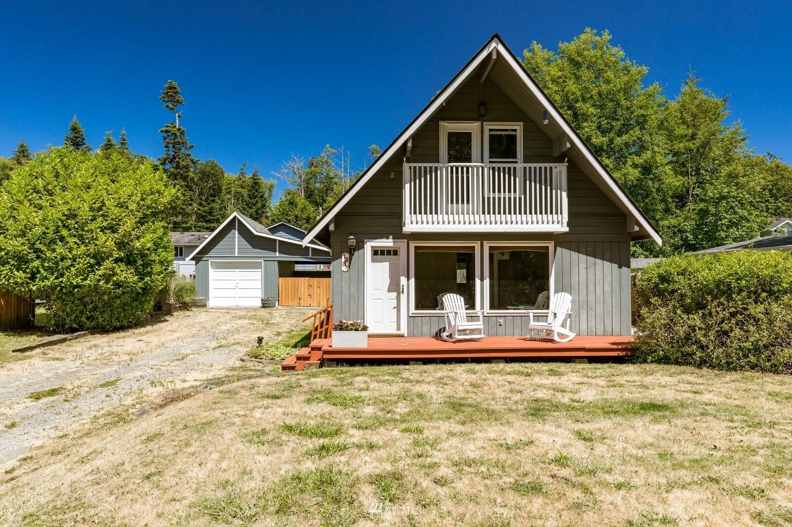 Property Photo:  1235 S Leahy Drive  WA 98239 