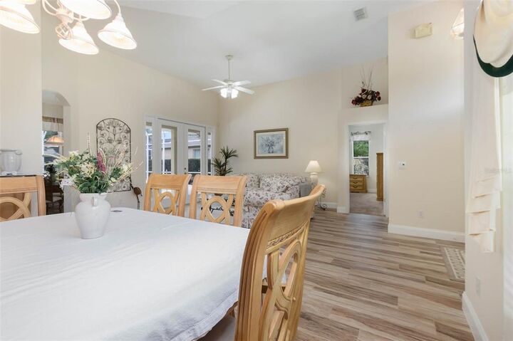 Property Photo:  3603 Crescent Park Boulevard  FL 32812 