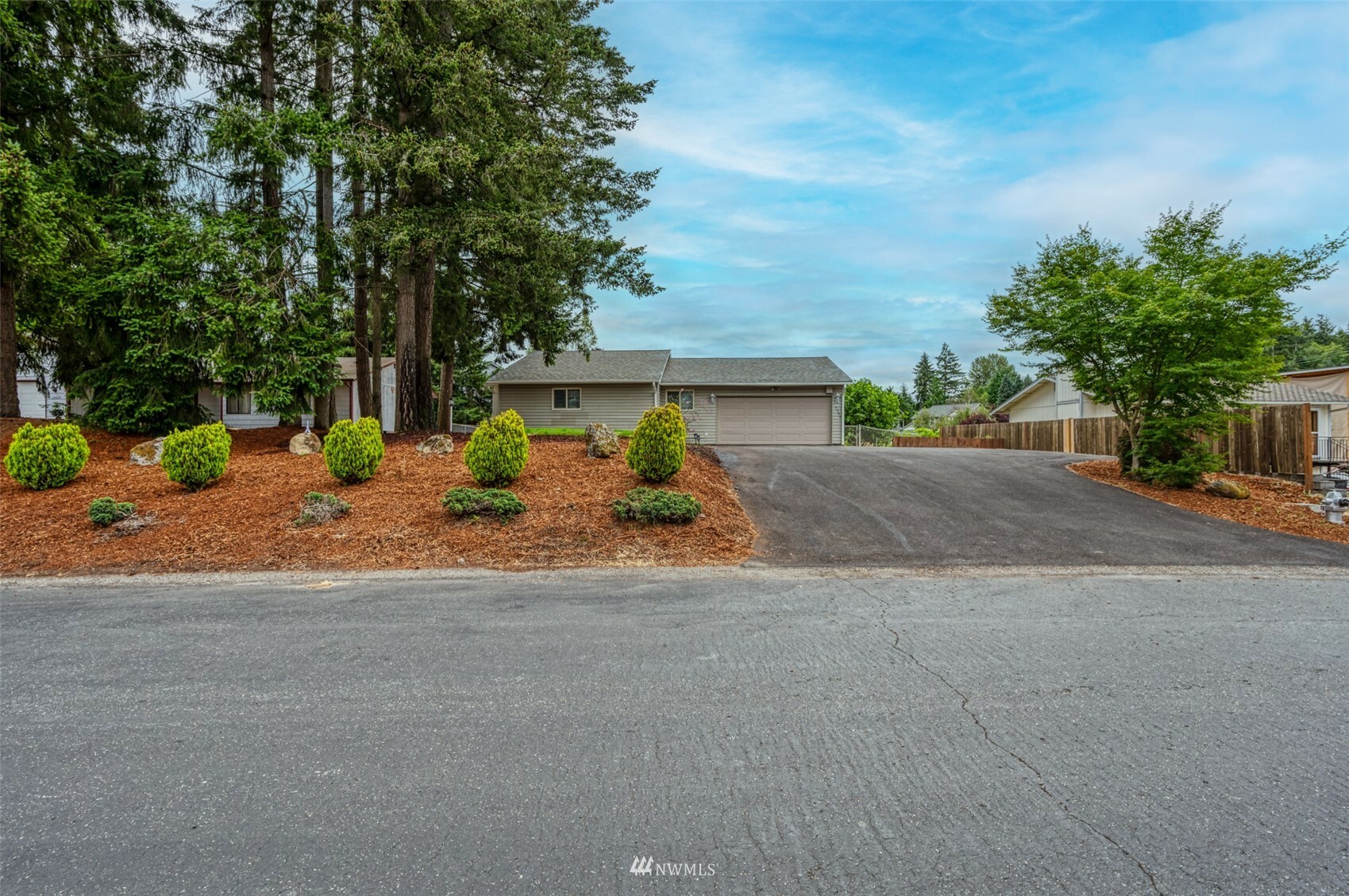 Property Photo:  13505 109th Avenue Ct E  WA 98374 