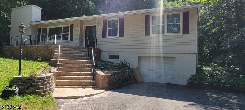 Property Photo:  19 Eastbrook Ln  NJ 07860 