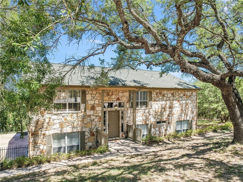 Property Photo:  21506 Perry Cove  TX 78645 