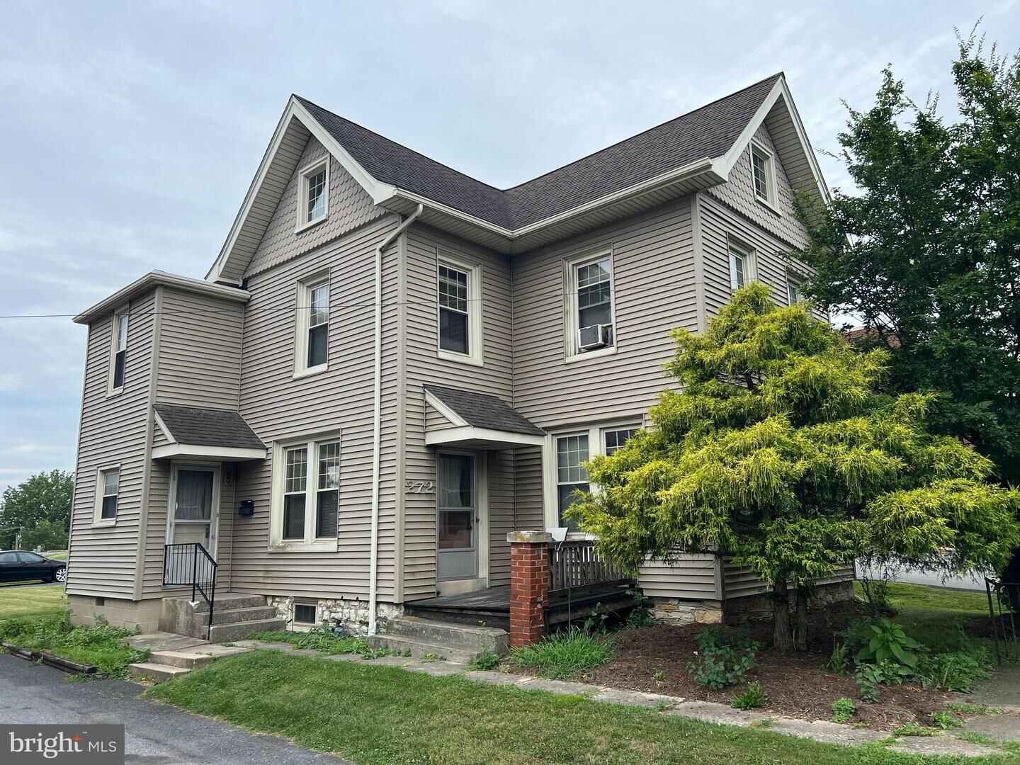Property Photo:  272 W Main Street  PA 17557 