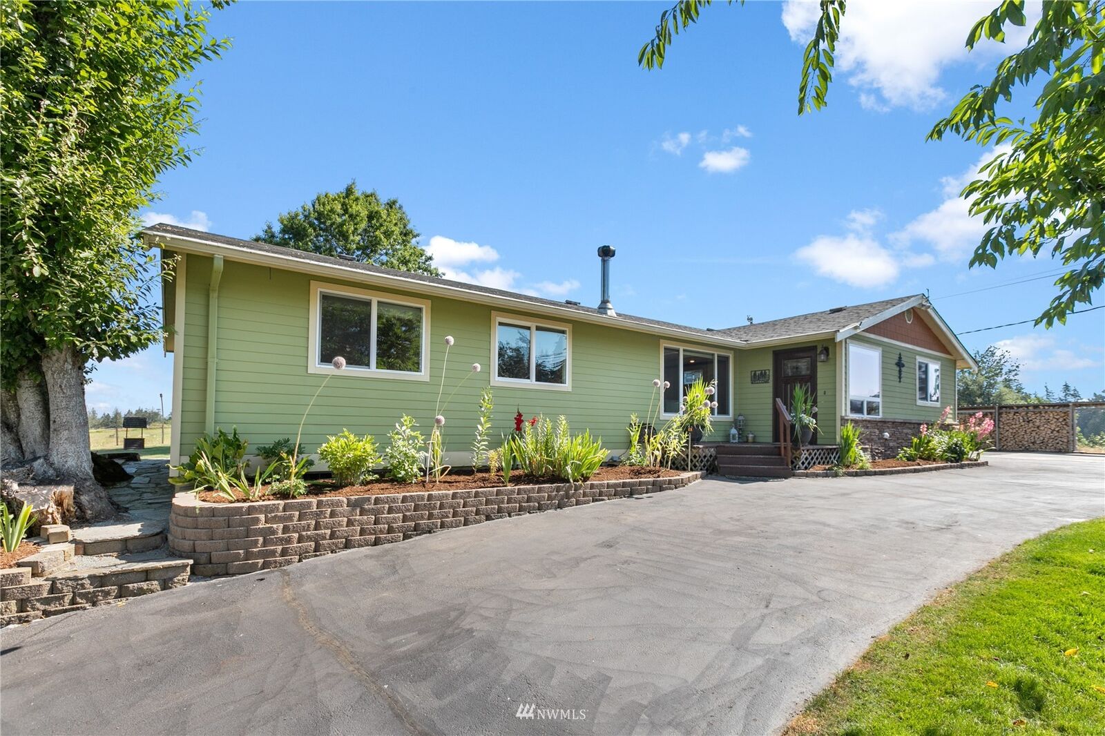 Property Photo:  1950 Central Road  WA 98247 