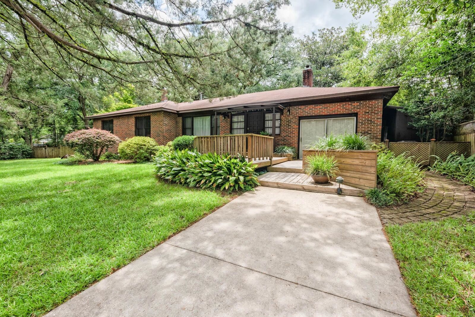 Property Photo:  1104 Winifred Drive  FL 32308 