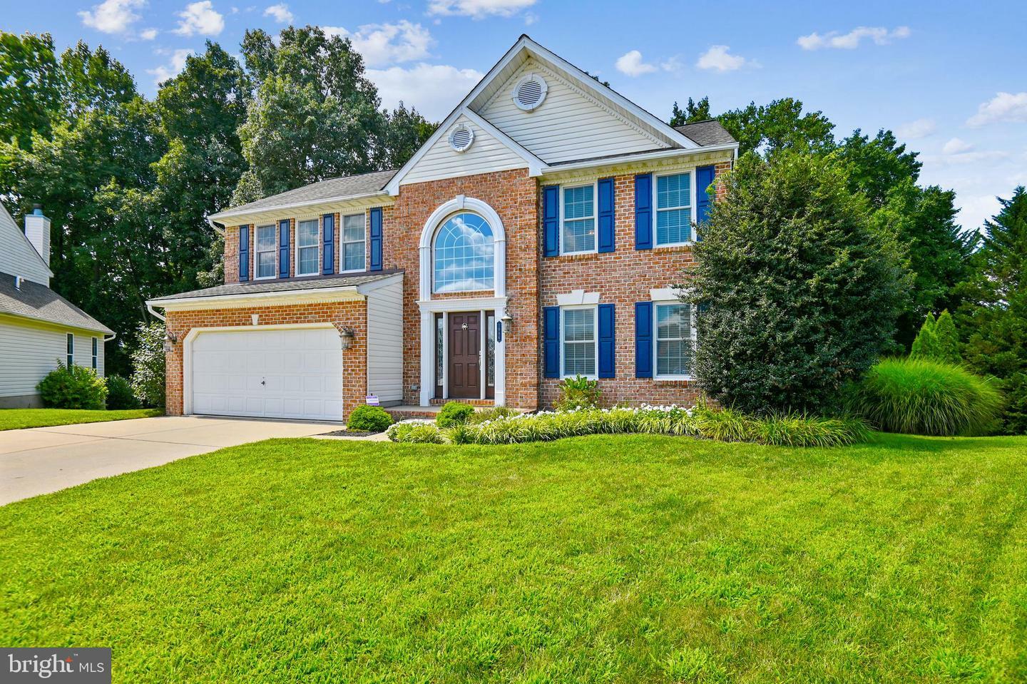 Property Photo:  1986 Hill View Court  MD 21050 