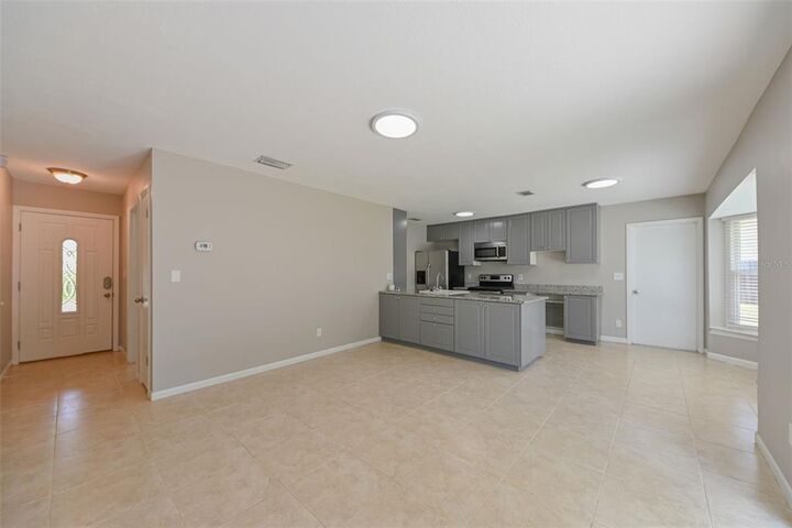 Property Photo:  2602 Shorewood Lane  FL 34639 