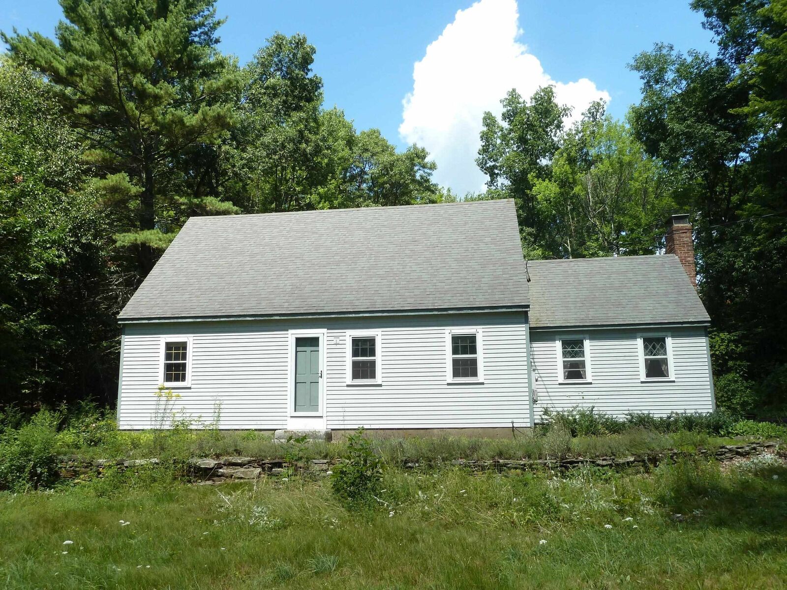 Property Photo:  88 Wheeler Road  NH 03049 