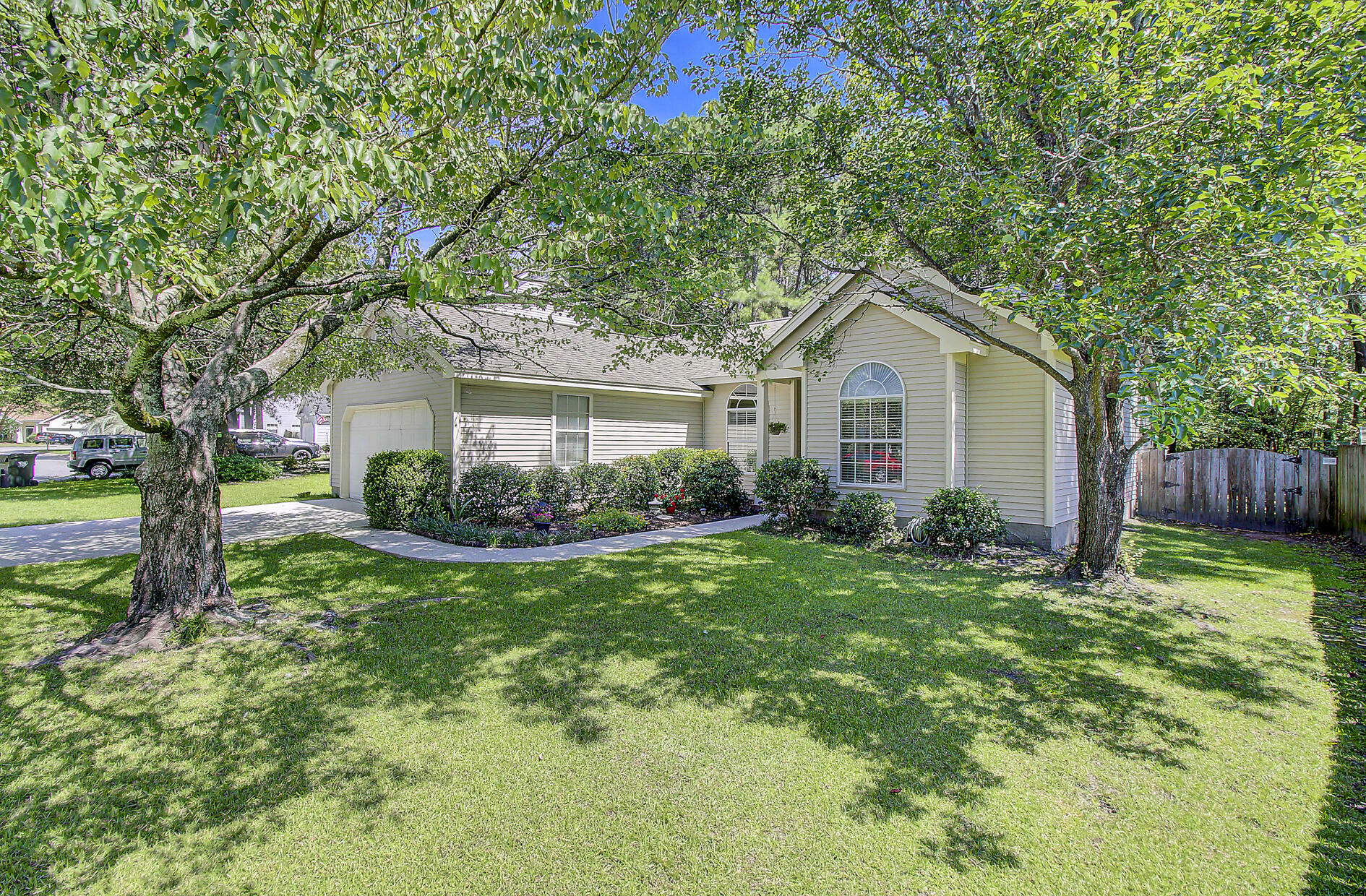 Property Photo:  710 Alwyn Boulevard  SC 29485 