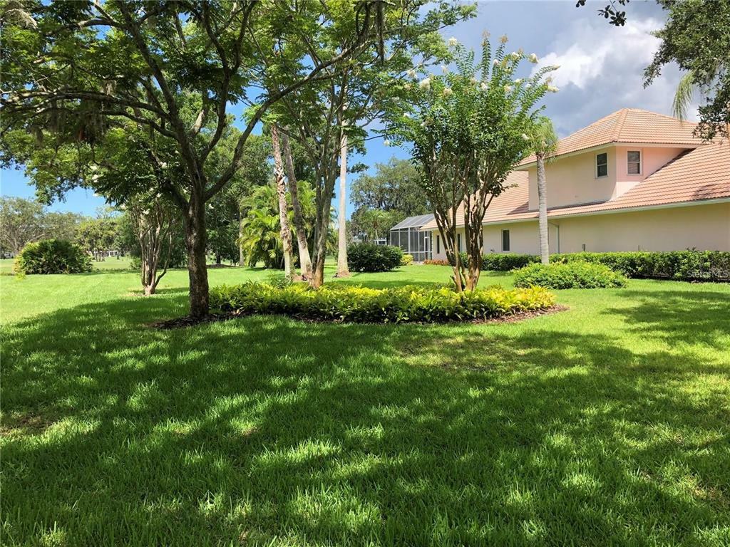 Property Photo:  5480 Golf Pointe Drive  FL 34243 