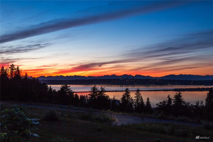 Property Photo: 5473 Wood Duck Loop WA 98230