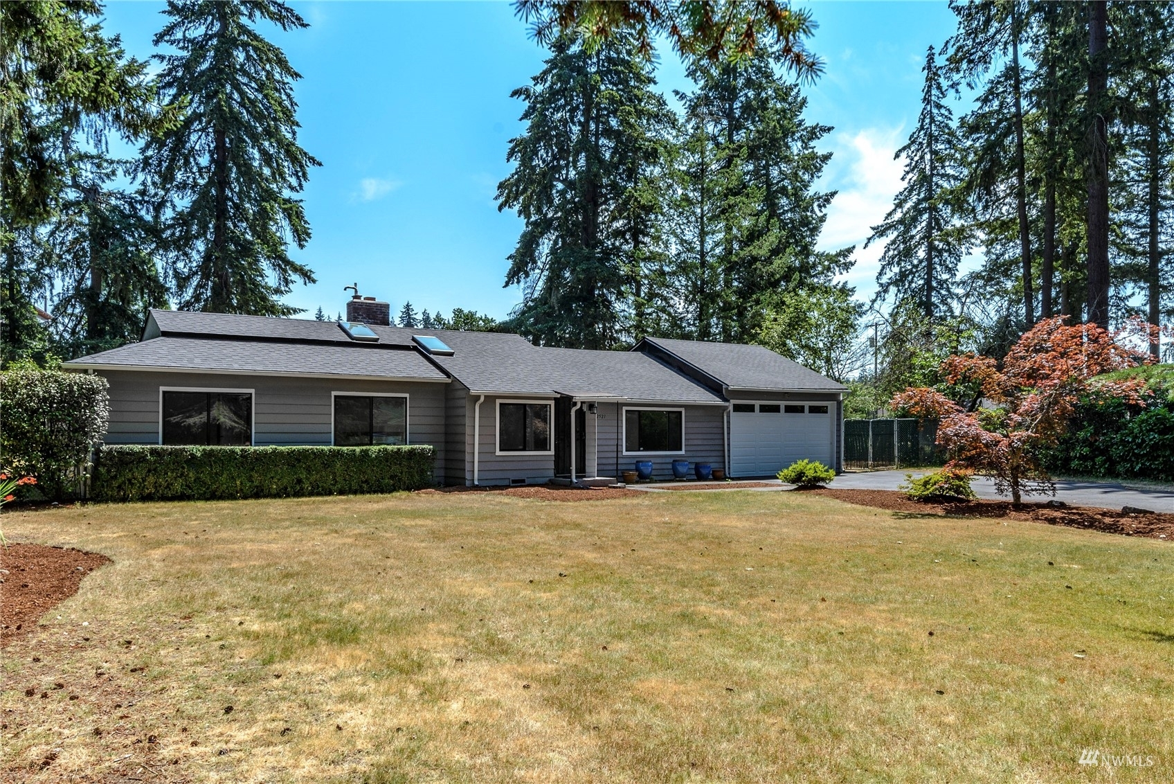 Property Photo:  12521 Glenwood Avenue SW  WA 98499 