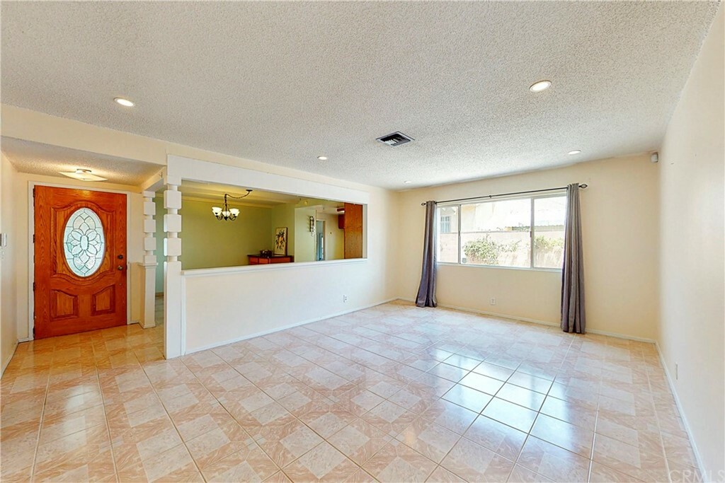 Property Photo:  2530 Union Avenue  CA 90631 