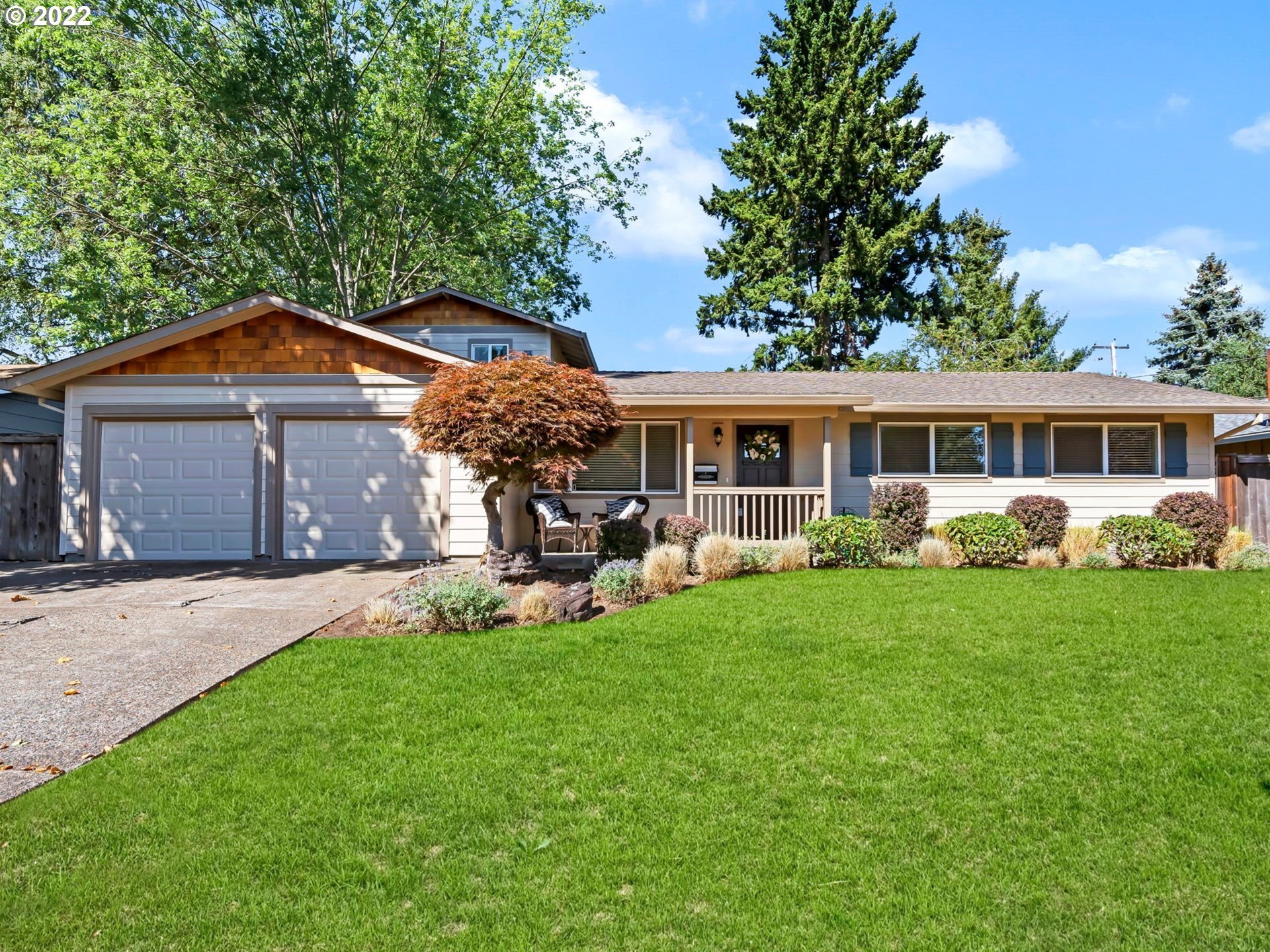 Property Photo: 13345 SW Brightwood St OR 97005