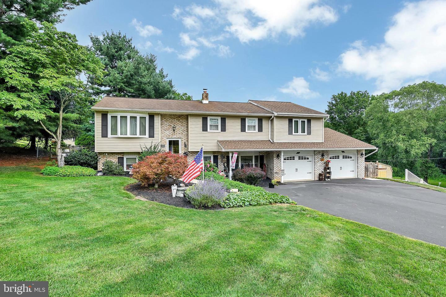 Property Photo:  1959 Cedar Drive  PA 17362 