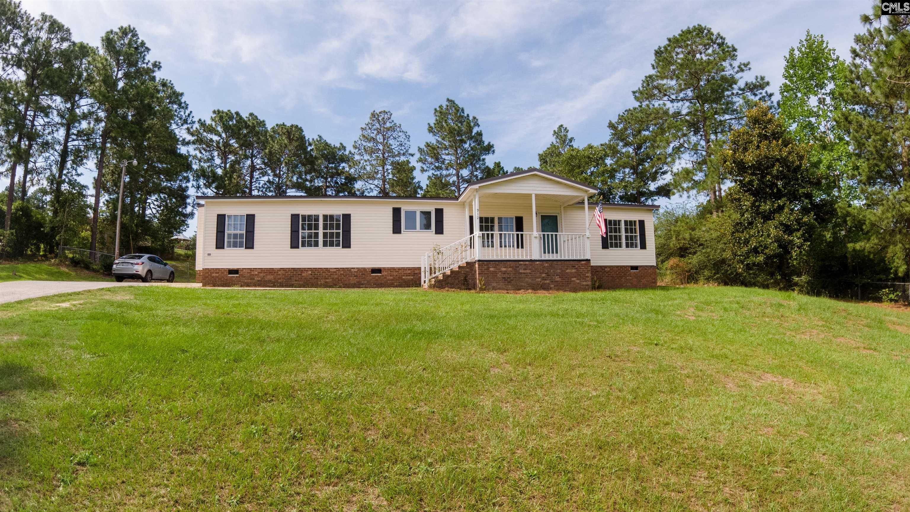 Property Photo: 912 Boiling Springs SC 29007-3836