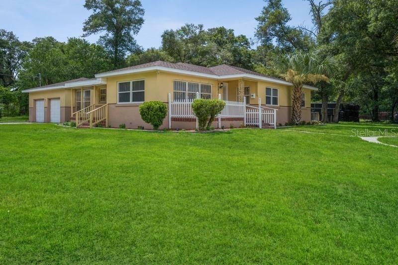 Property Photo: 3321 N Taliaferro Avenue FL 33603