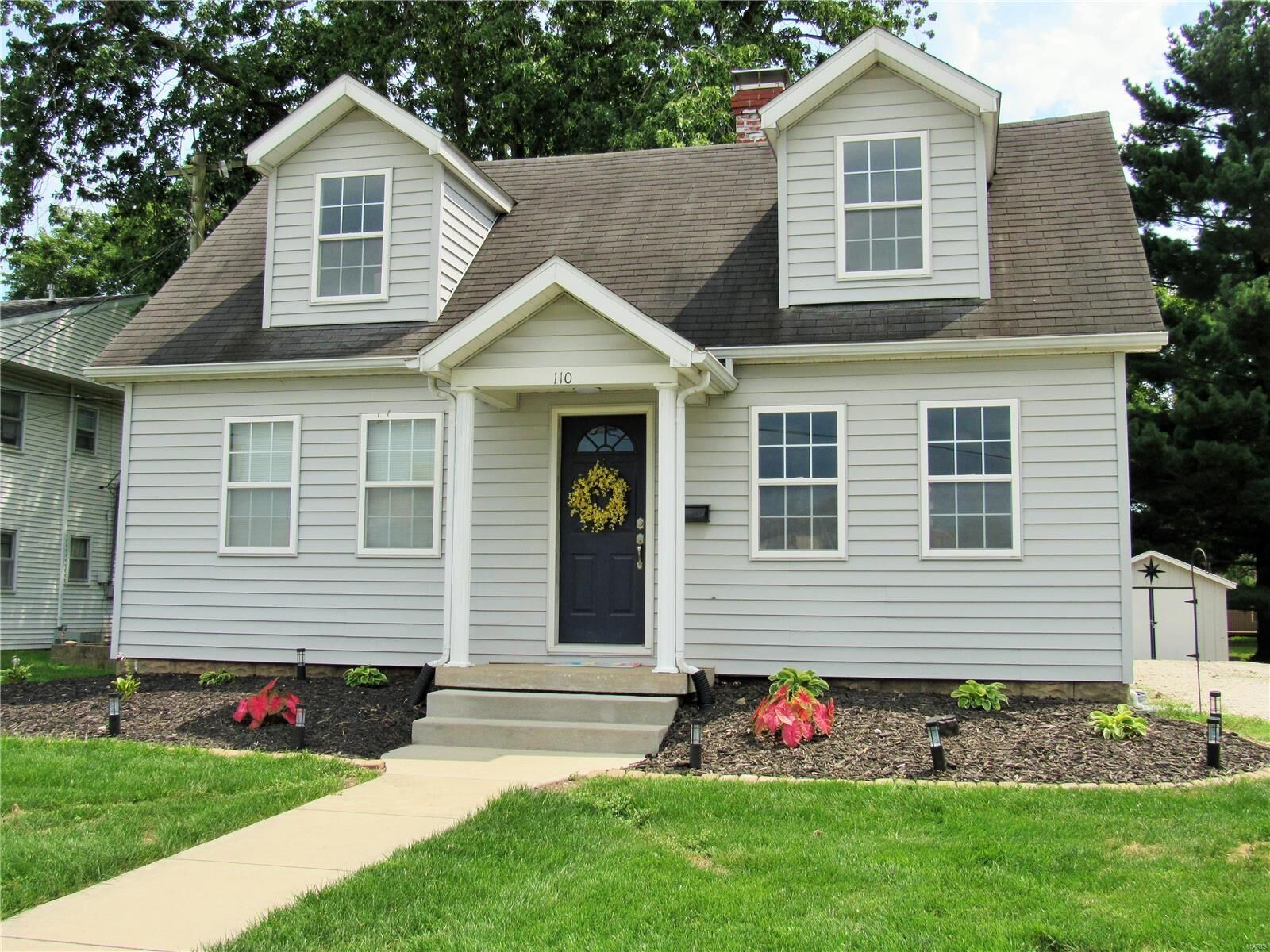 Property Photo:  110 Andrew Avenue  IL 62052 