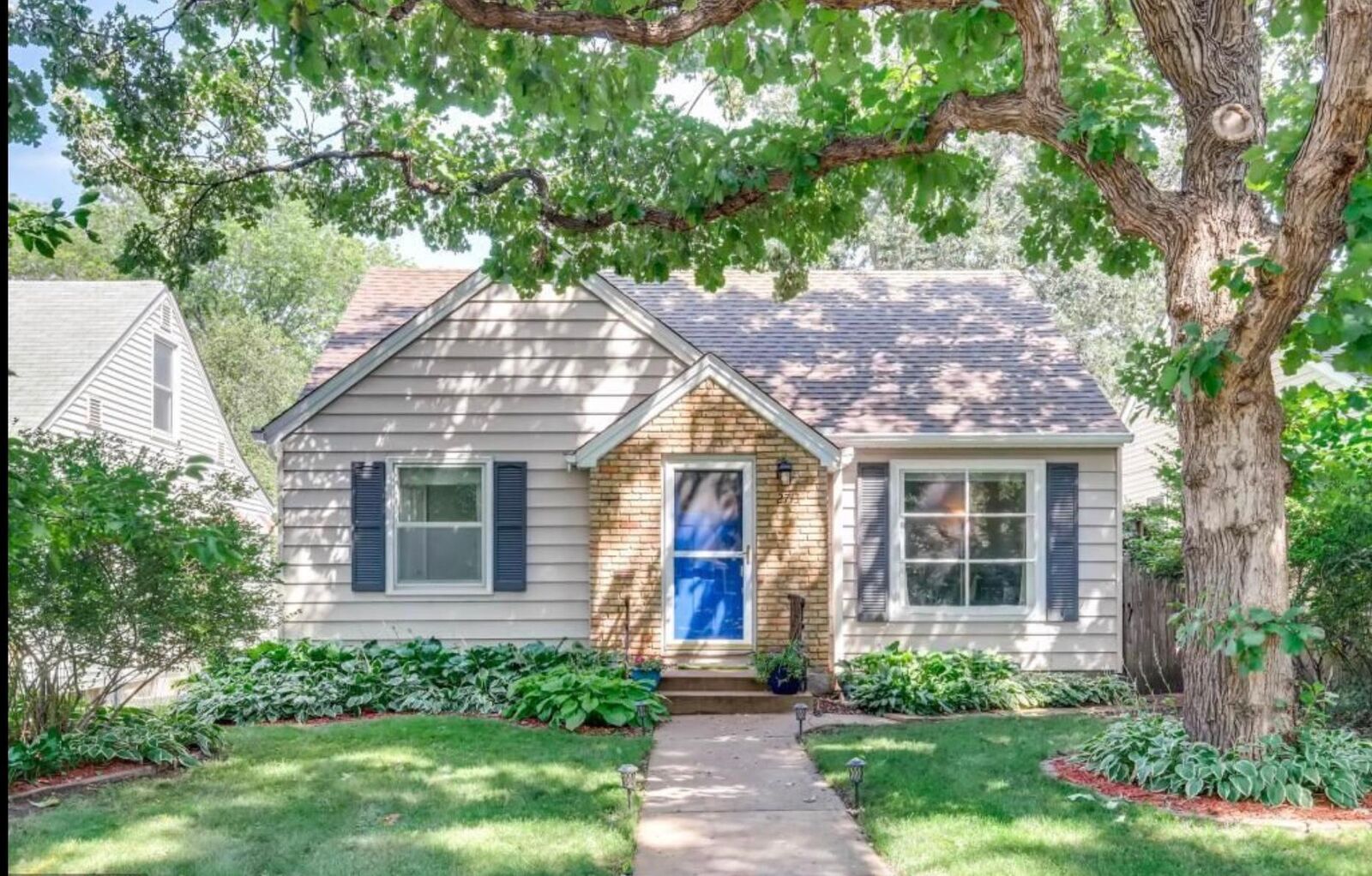 Property Photo:  2713 Hampshire Avenue S  MN 55426 