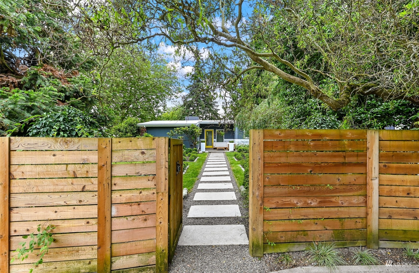 Property Photo: 1925 N 195th Street WA 98133