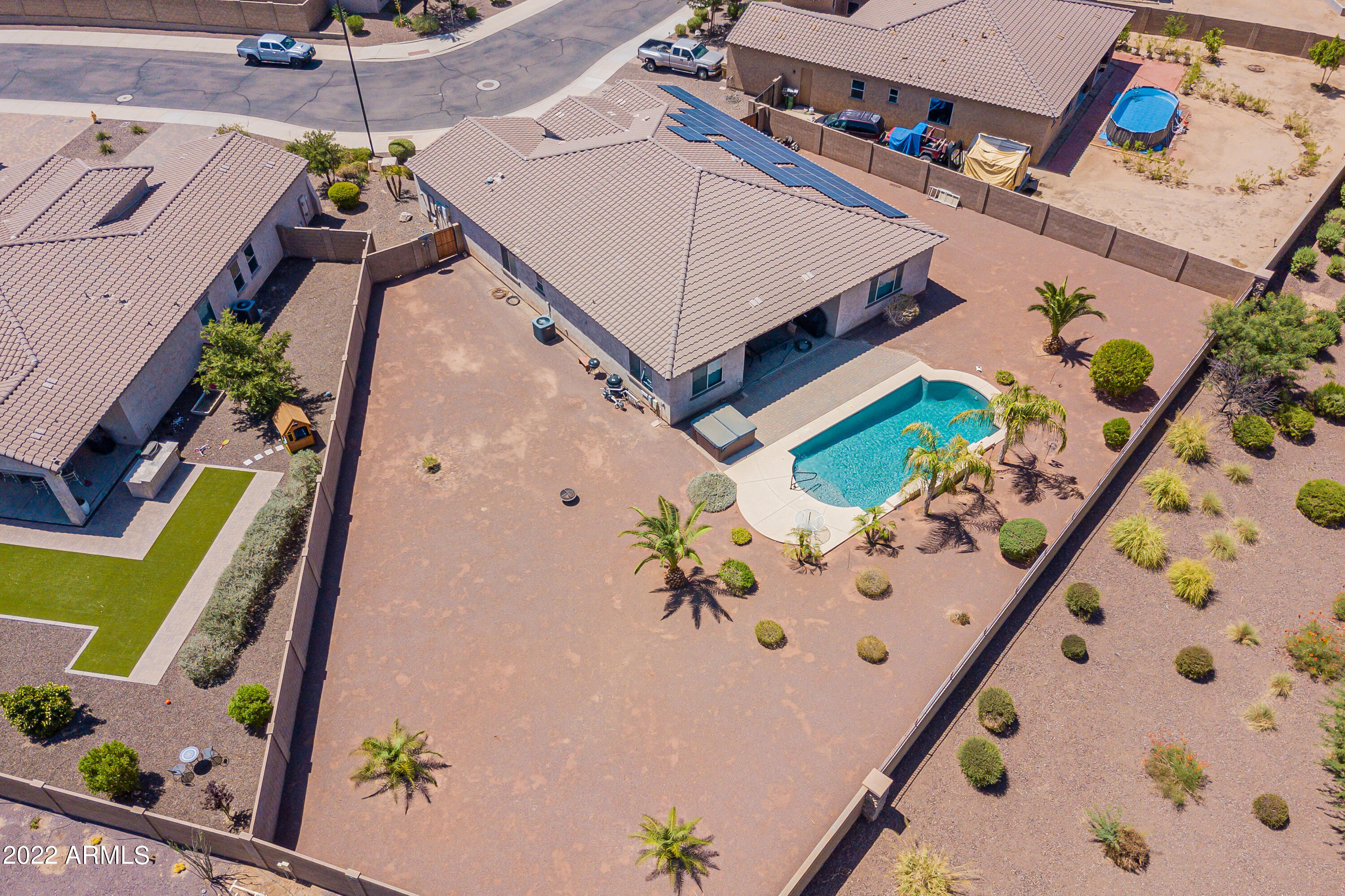 Property Photo: 18516 W Monterosa Street AZ 85395