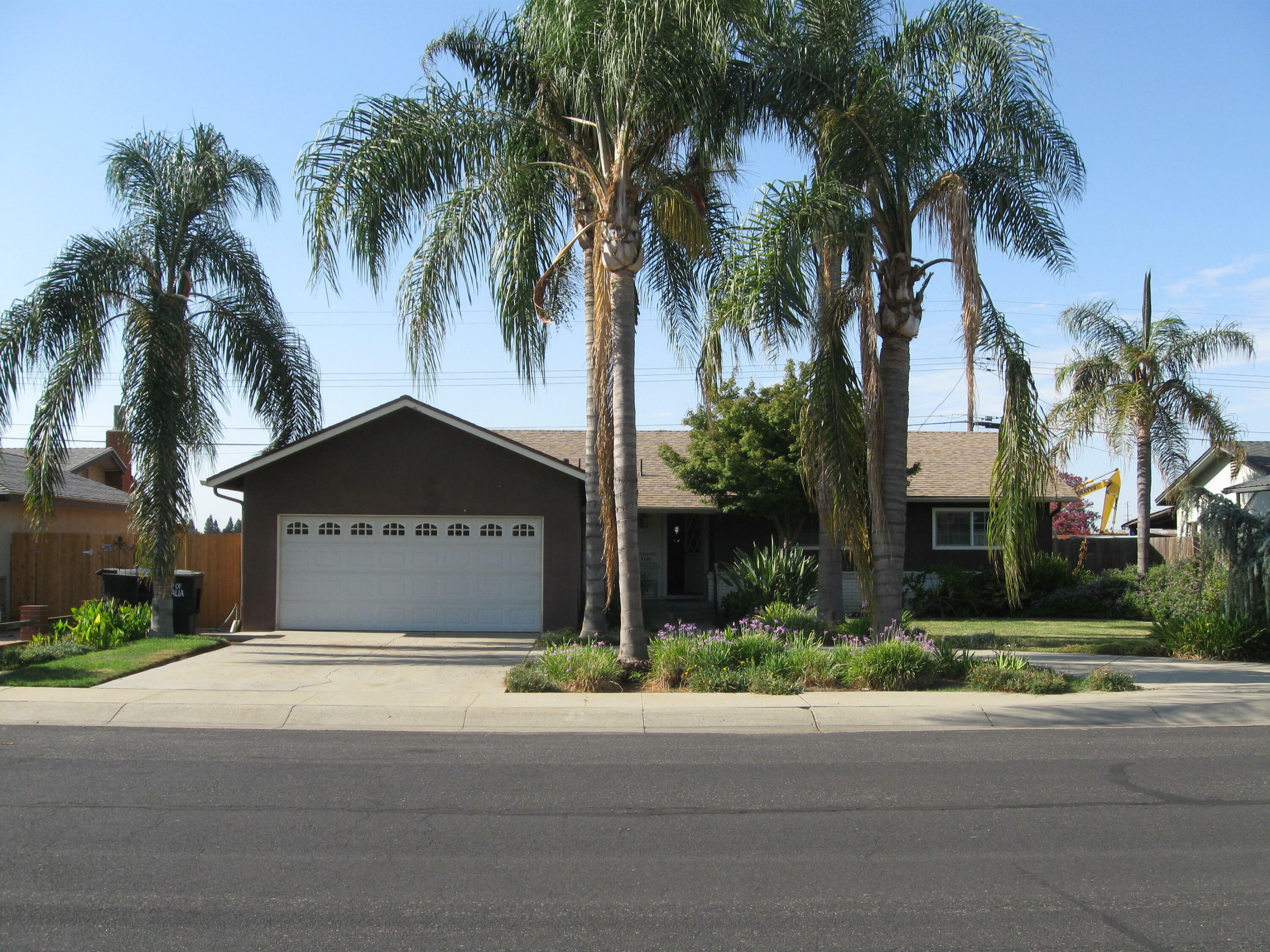 3103 E Laurel Avenue  Visalia CA 93292 photo