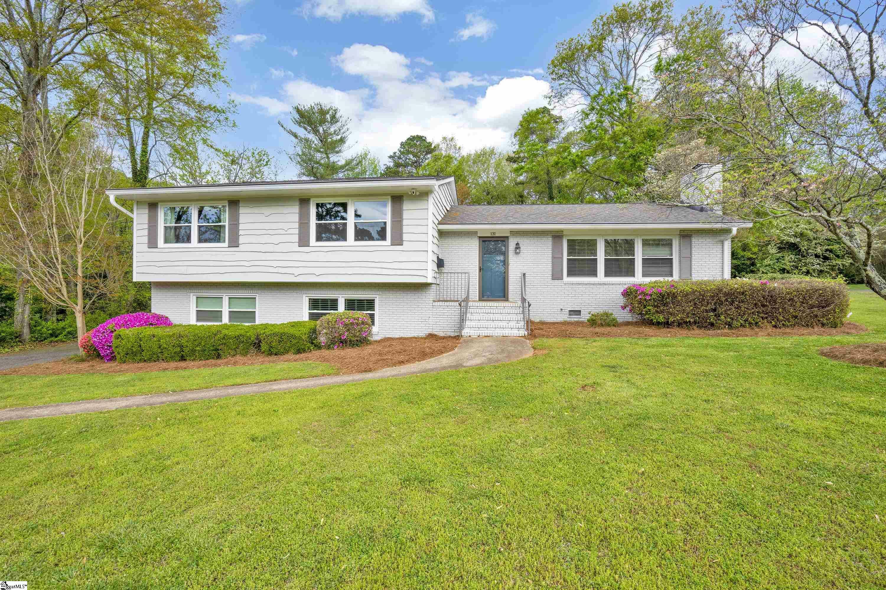 Property Photo: 131 Hillbrook Drive SC 29307