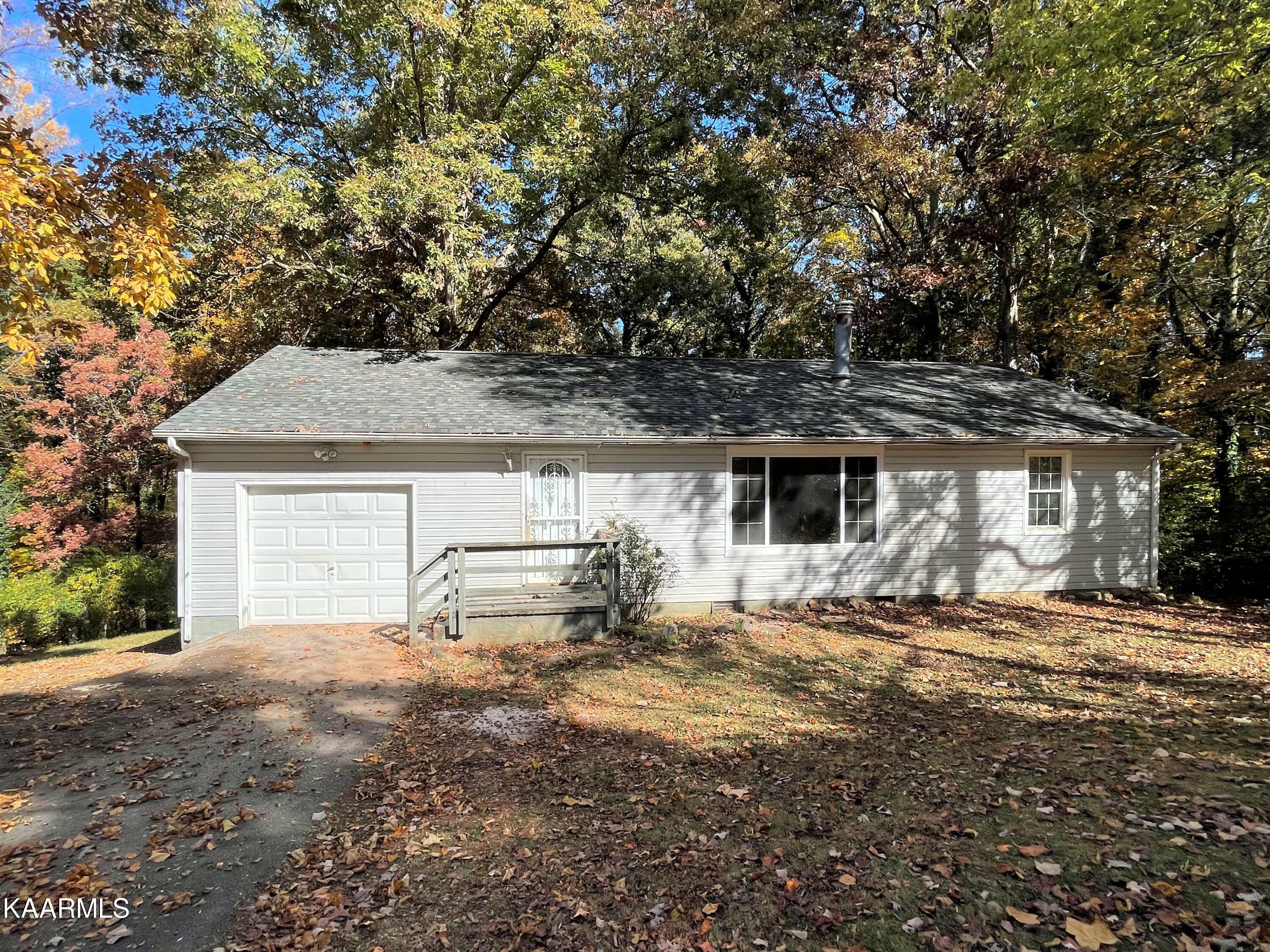 Property Photo:  5618 Parkdale Rd  TN 37912 