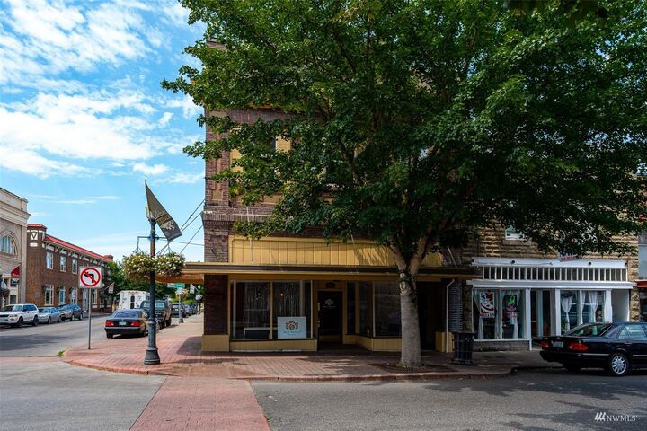Property Photo:  401 N Tower  WA 98531 