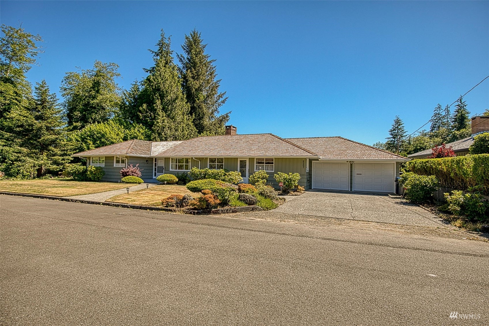 Property Photo:  527 Gordon Avenue  WA 98520 