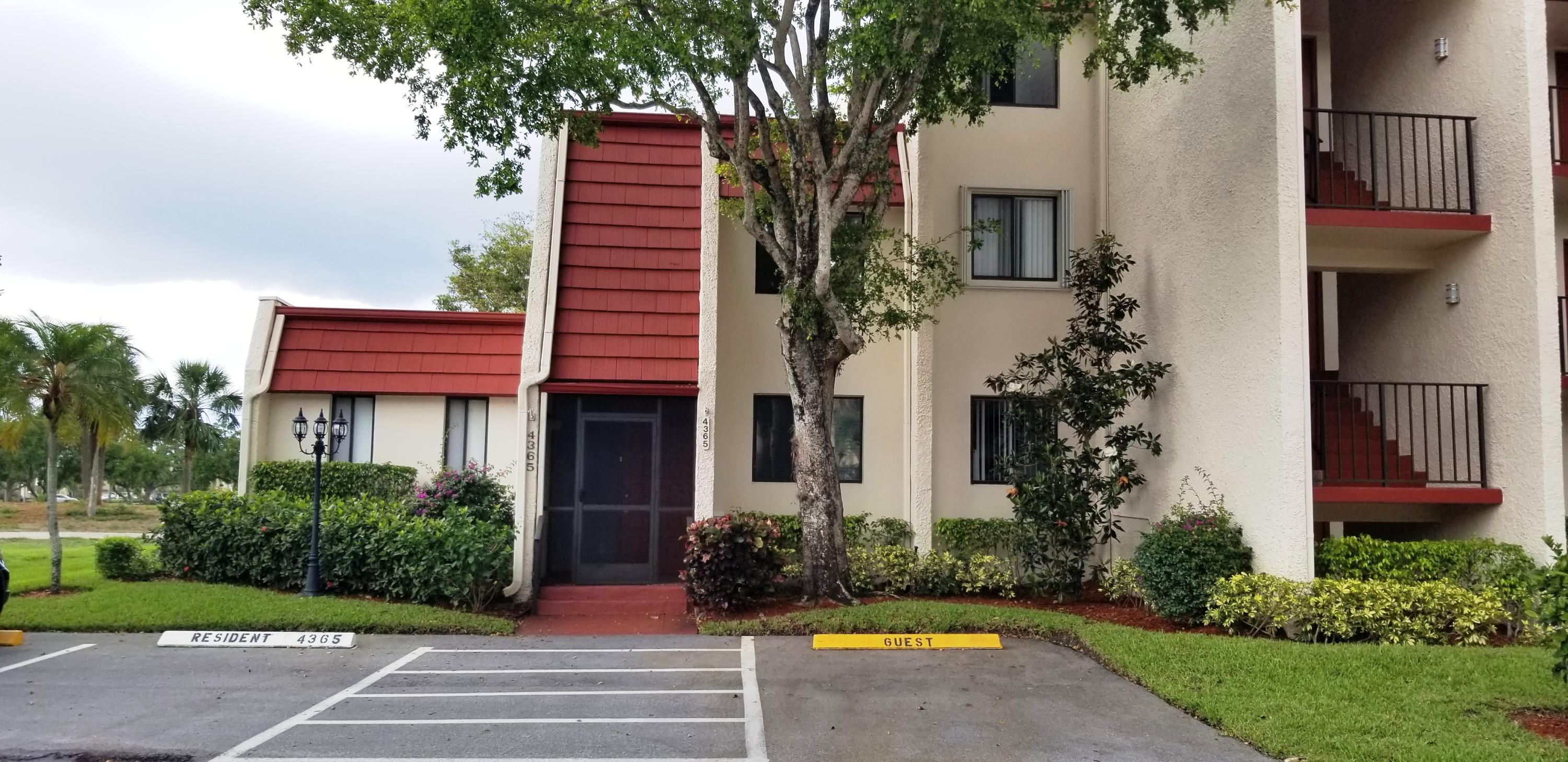Property Photo: 4365 Trevi Court FL 33467
