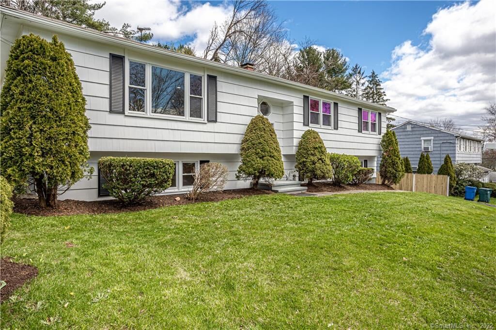 Property Photo: 17 Anns Farm Road CT 06518