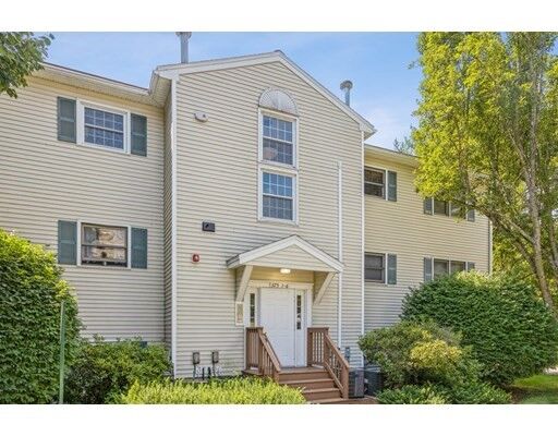 Property Photo: 375 Aiken Ave 6 MA 01850