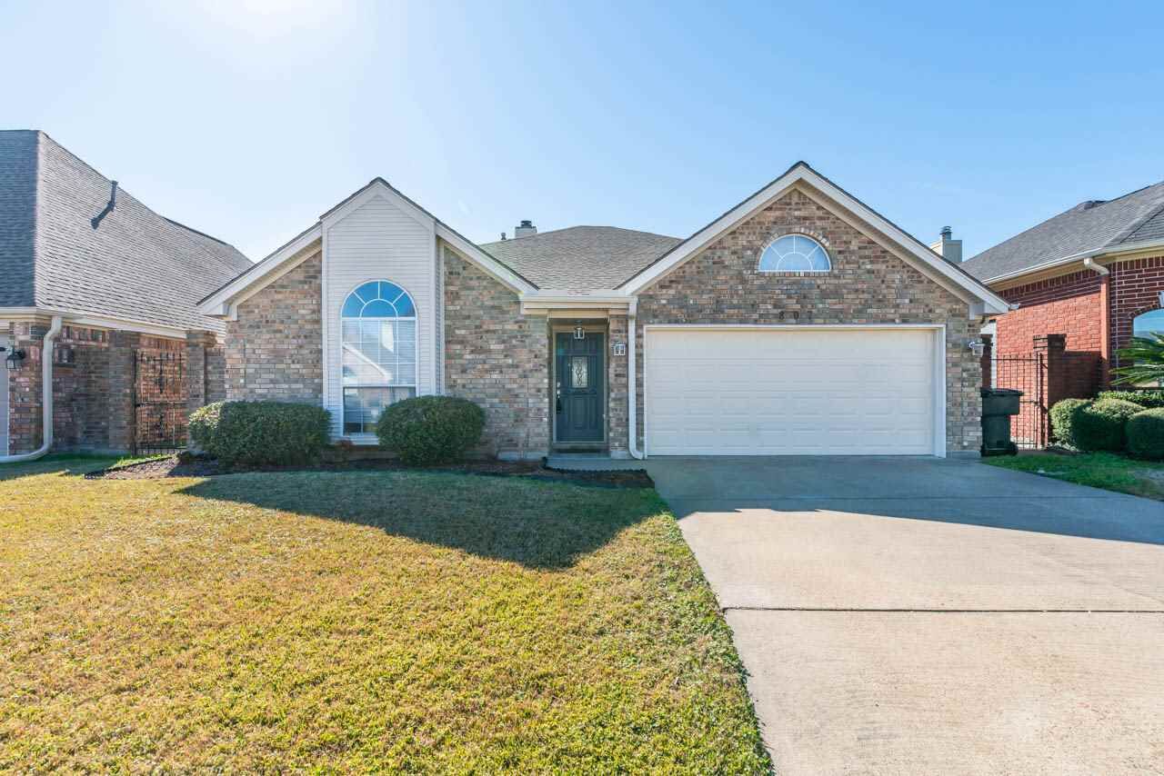 Property Photo: 807 31st Street TX 77627