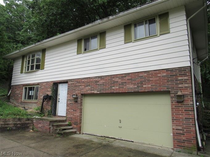 Property Photo:  19220 Upper Valley Drive  OH 44117 