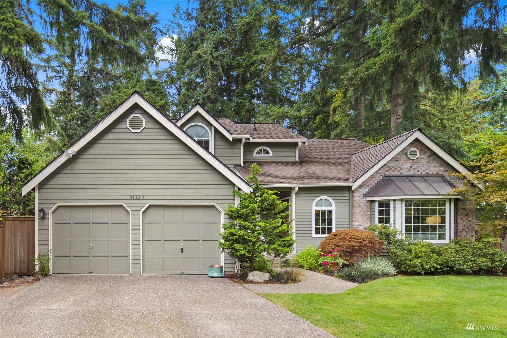 Property Photo:  21526 SE 292nd Court  WA 98042 