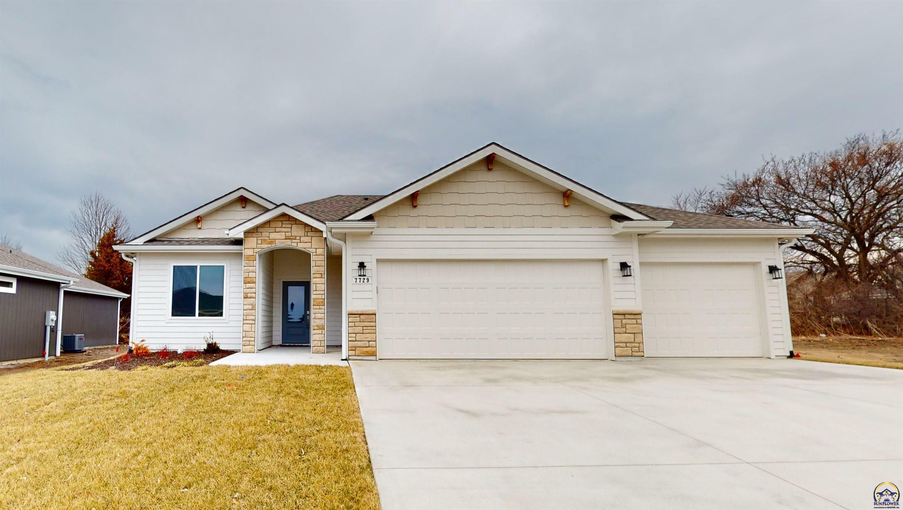 Property Photo:  7729 SW 24th Ter  KS 66614 