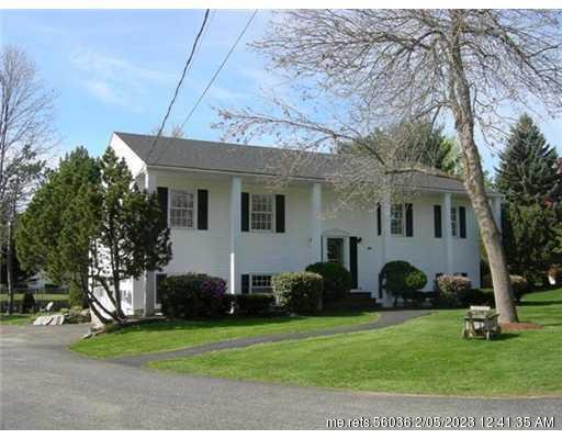 Property Photo:  4 Hawthorne Place  ME 04240 