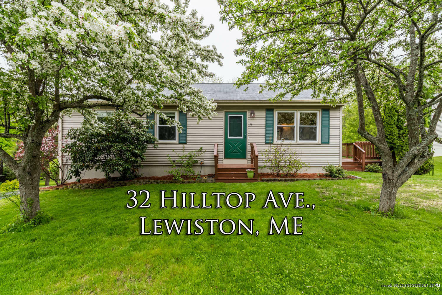 Property Photo: 32 Hilltop Avenue ME 04240