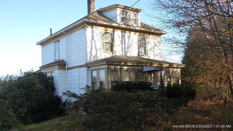 Property Photo: 662 Pleasant Street ME 04240