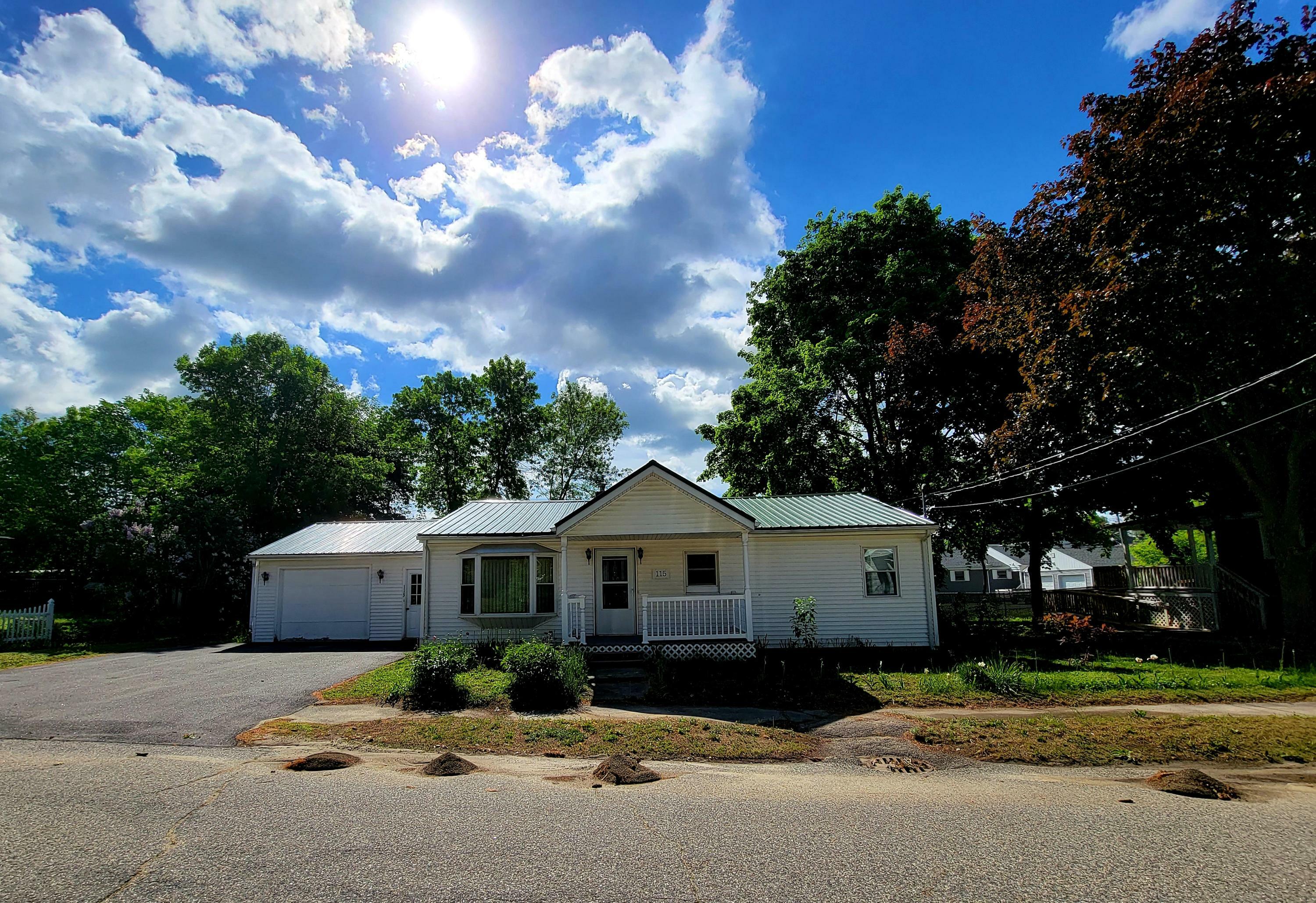 Property Photo:  115 Prospect Avenue  ME 04240 