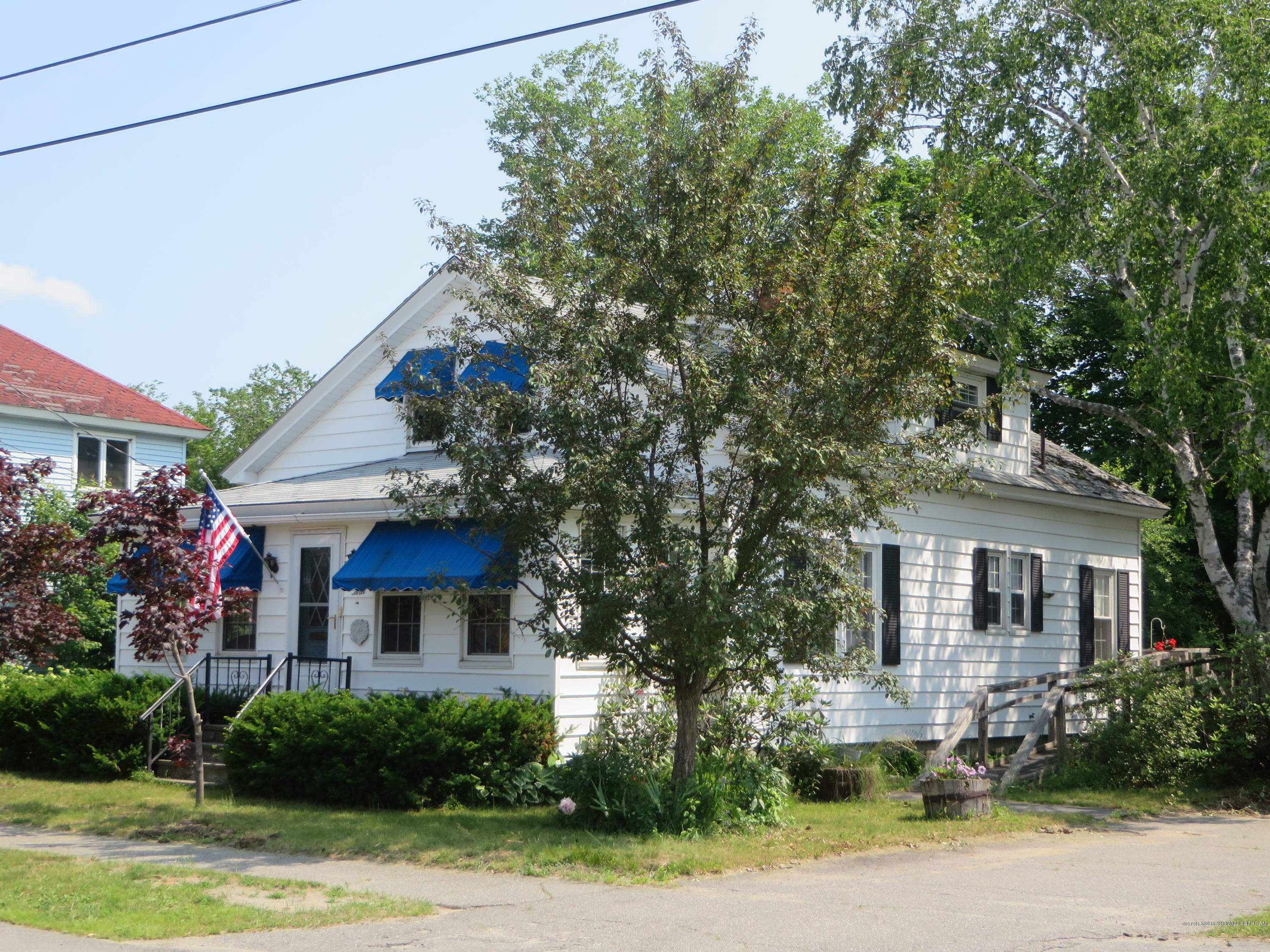 Property Photo:  23 Eastland Avenue  ME 04462 