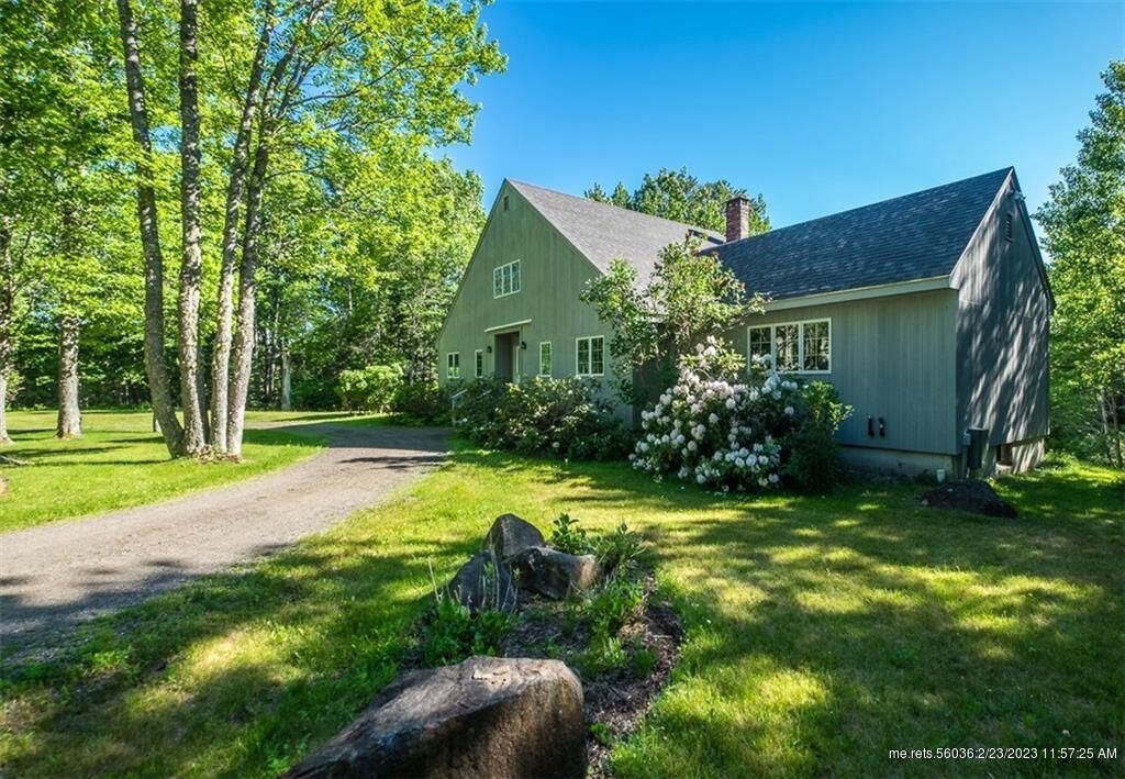 Property Photo:  92 Salt Pond Road  ME 04563 