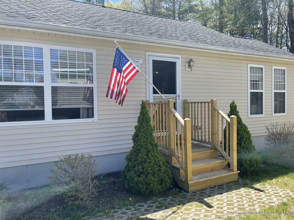 Property Photo: 412 Post Road 251 ME 04090