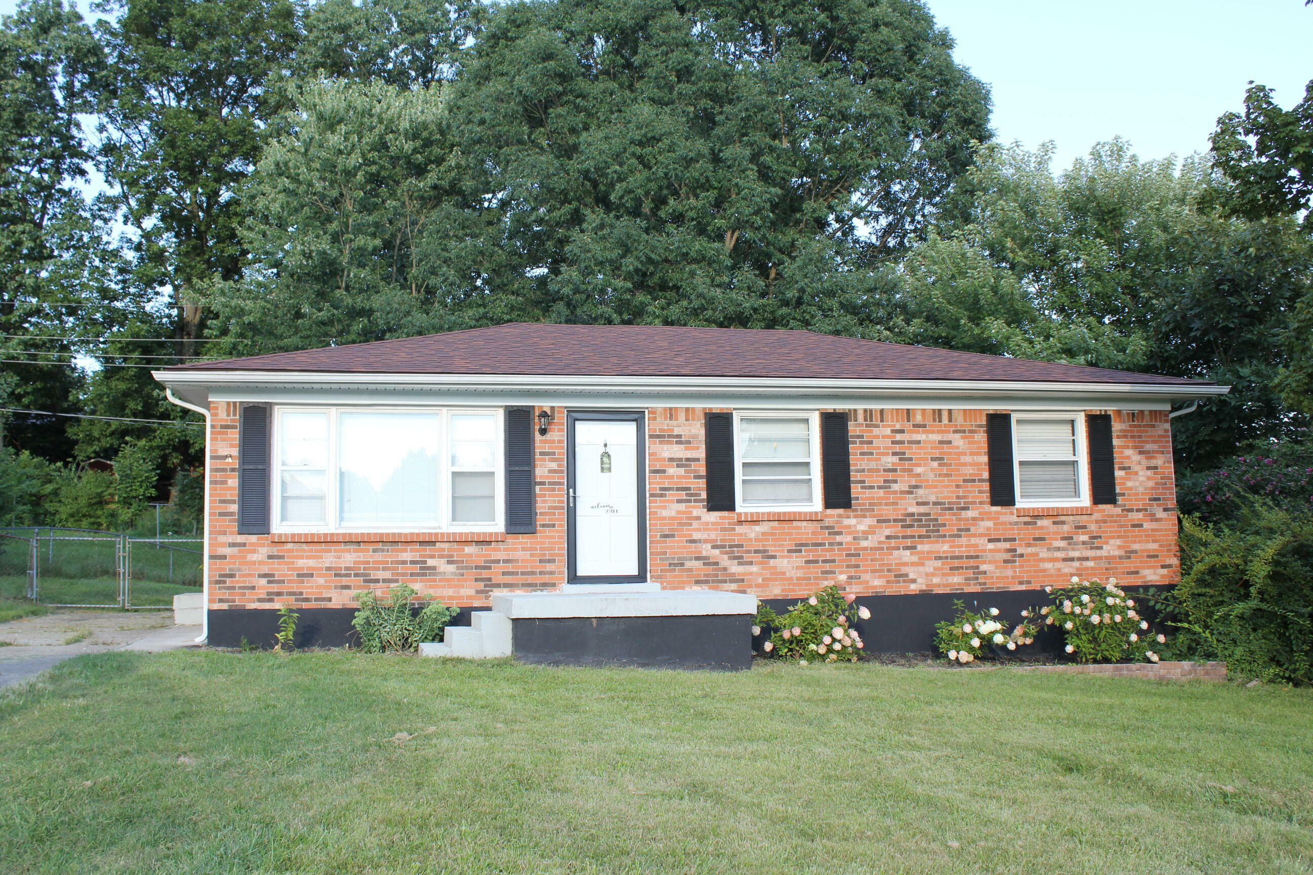 112 Coolbrook Drive  Frankfort KY 40601 photo